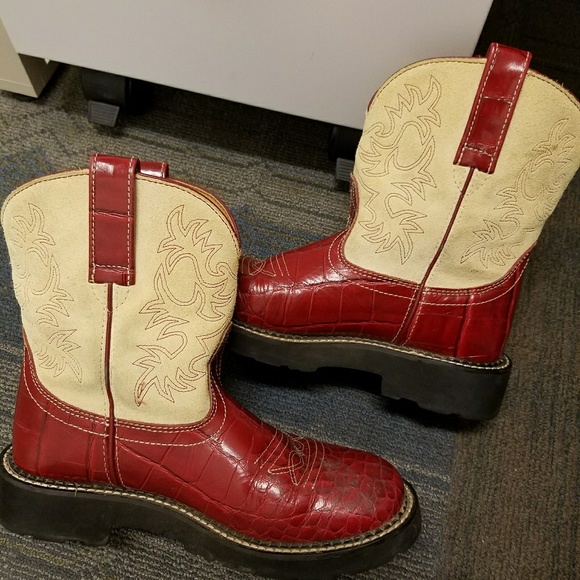Shoes - Ladies cowboy boots size 8